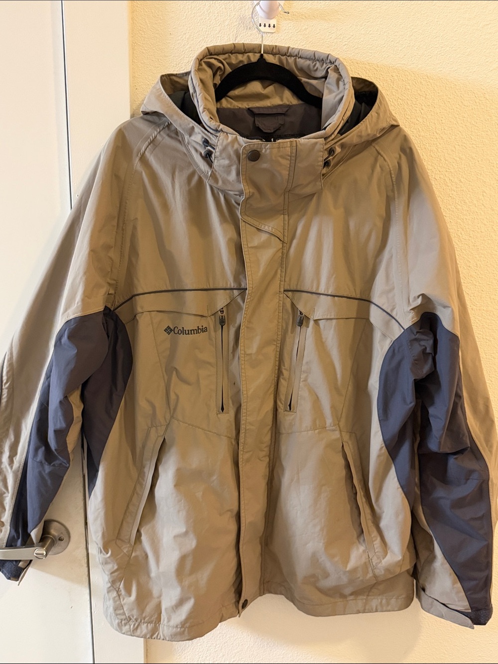 Columbia Men’s L Interchange Shell Jacket Tan Gray Hooded Liner Missing